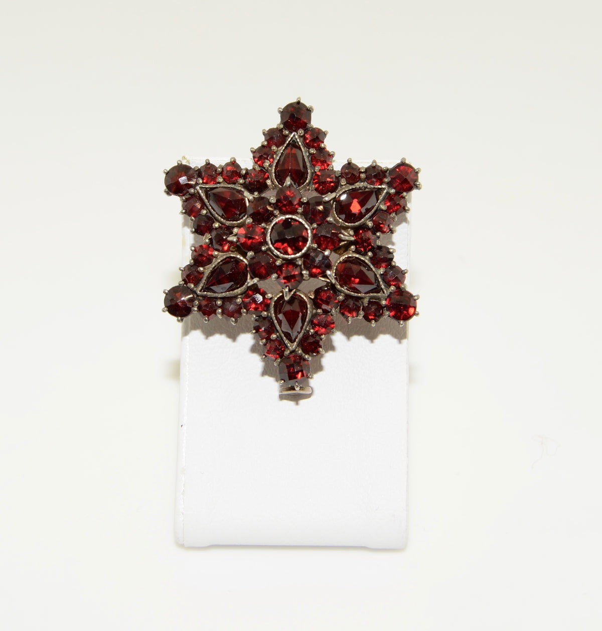 Sterling Silver Bohemian Garnet 6 Point Star Brooch