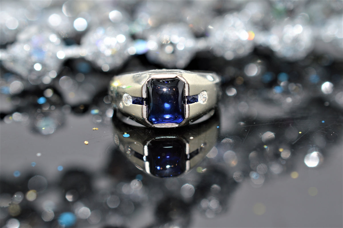 Sugarloaf Cabochon Sapphire and Diamond White Gold Ring