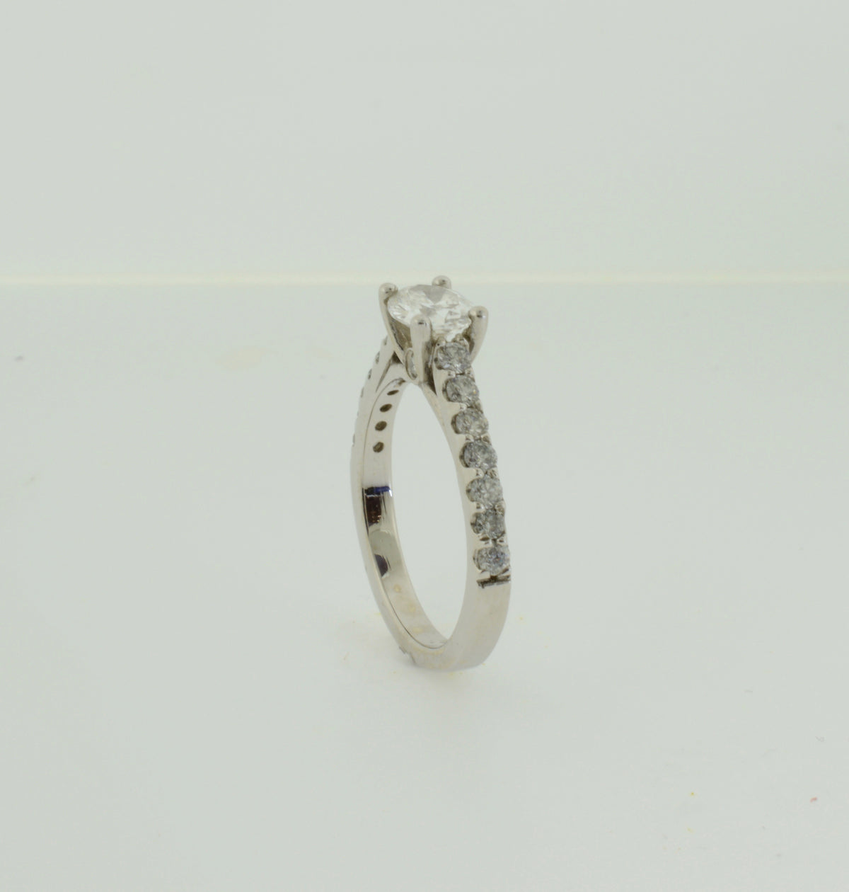 14K East to West Set Oval Diamond Wedding Ring Set
