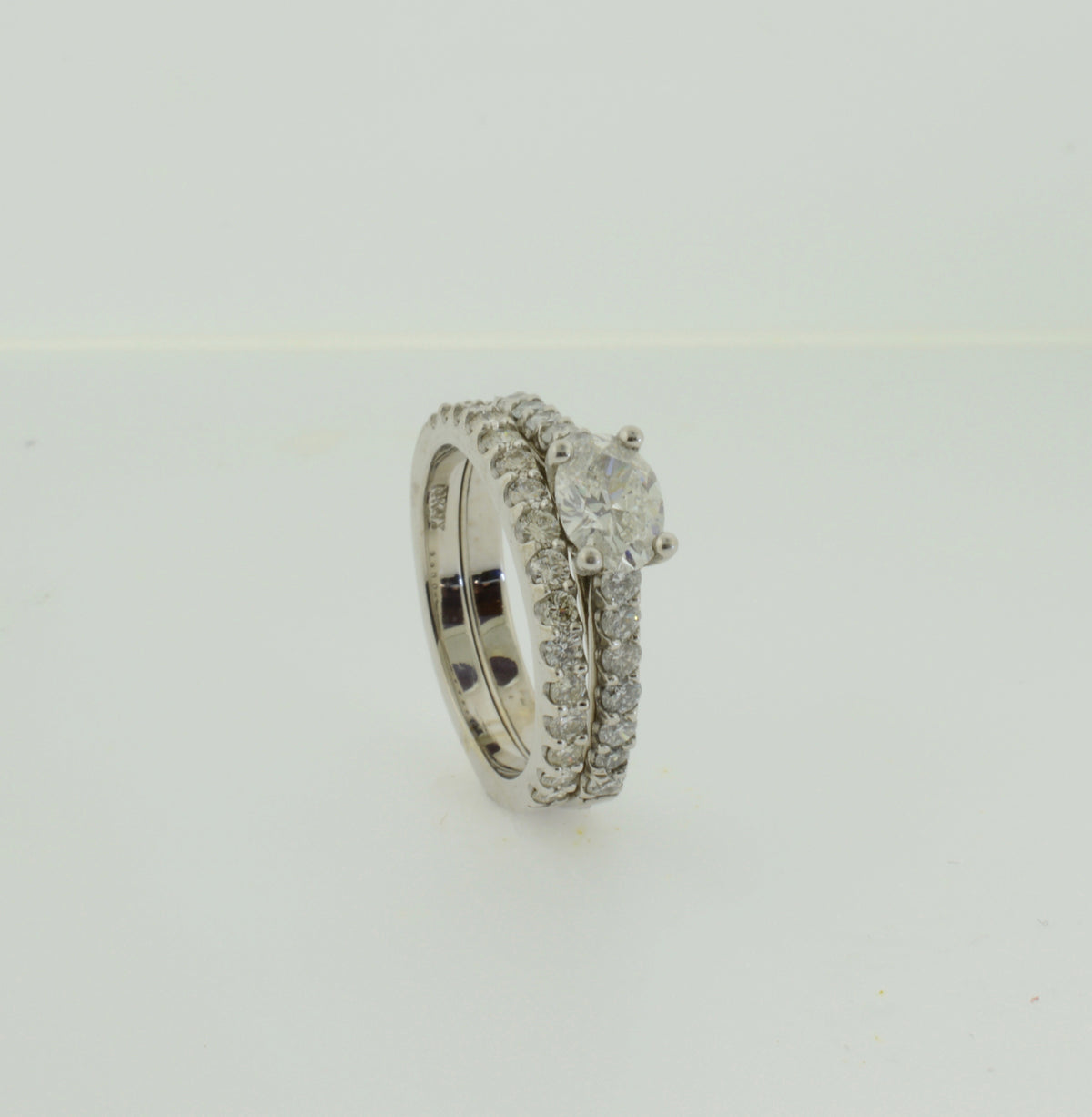 14K East to West Set Oval Diamond Wedding Ring Set
