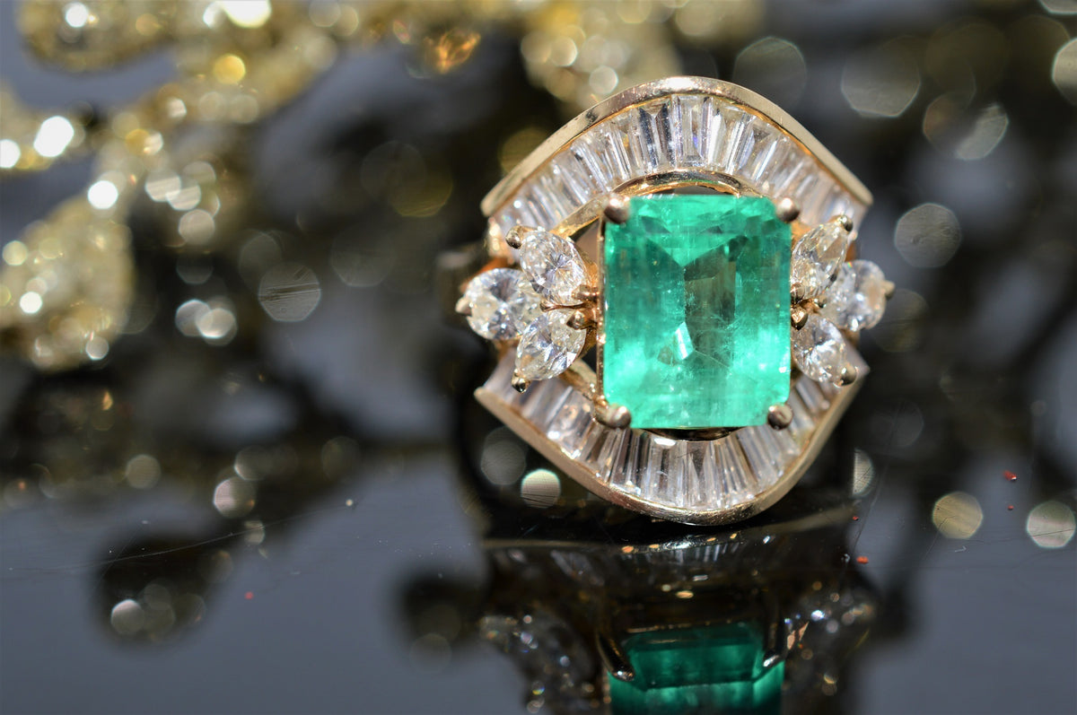 14K Yellow Gold Genuine Emerald And Diamond Ring
