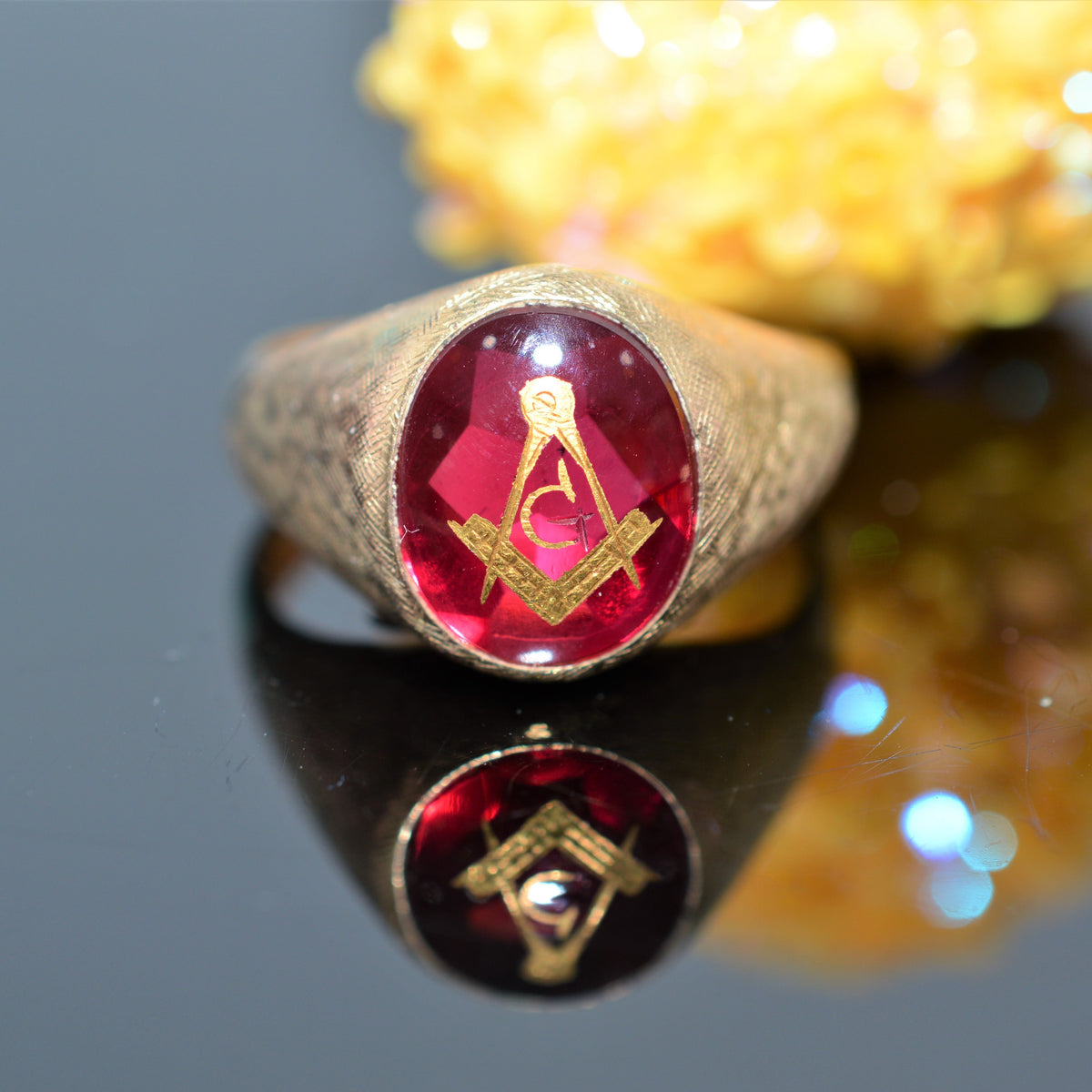 10K Yellow Gold Oval Red Spinel Masonic Ring