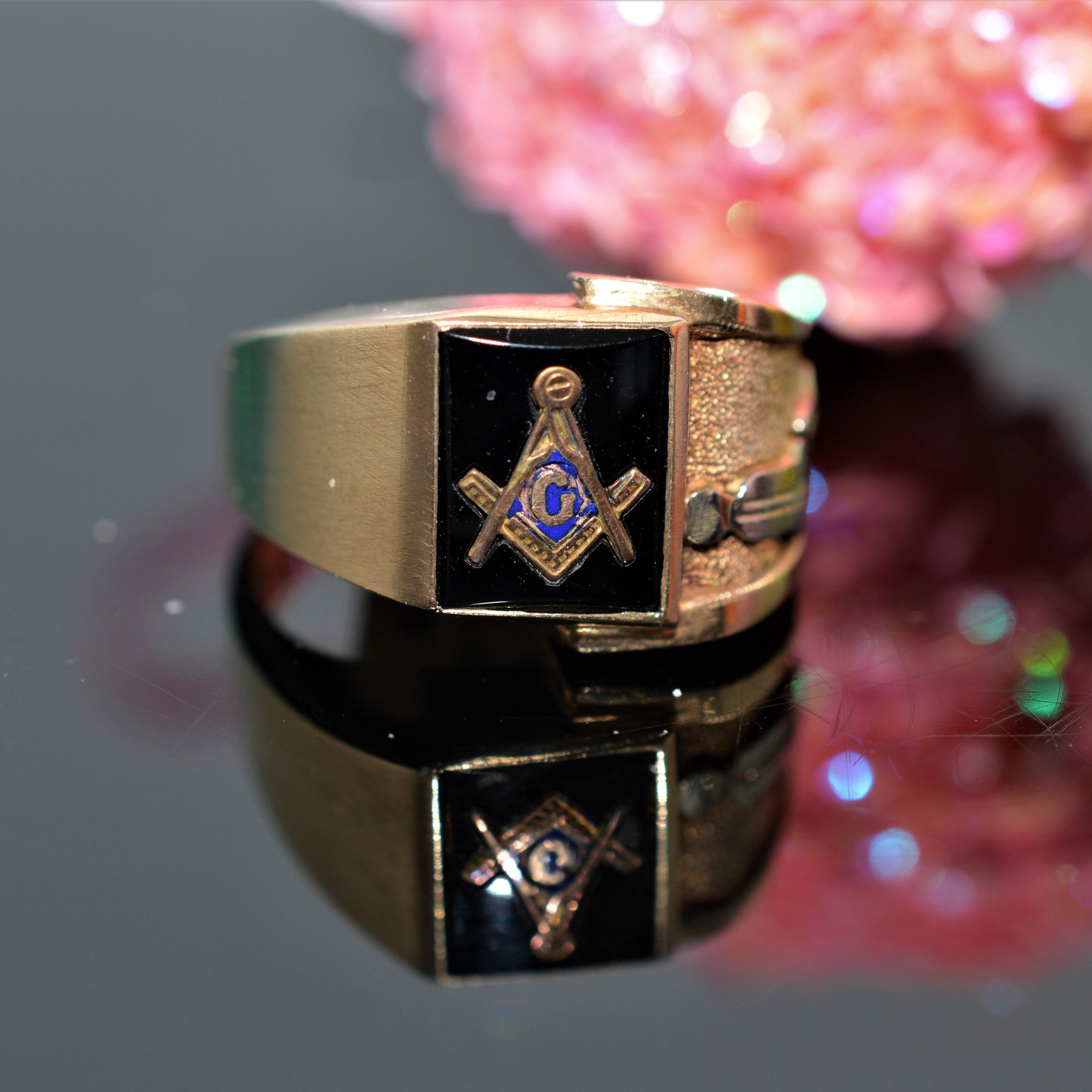 10K Yellow Gold 10x8mm Black Onyx Masonic Ring With 2 Symbols 