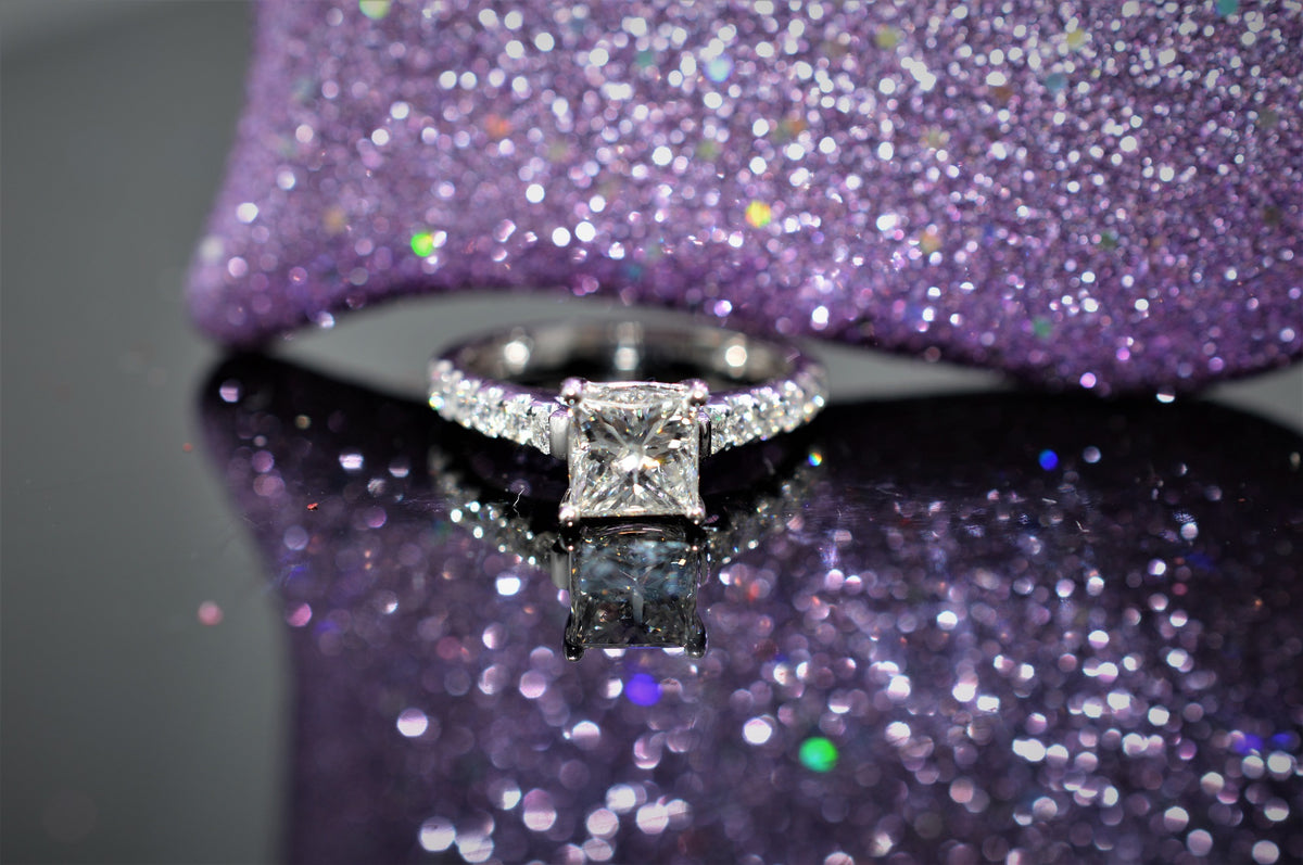 18K White Gold Princess Cut Diamond Engagement Ring