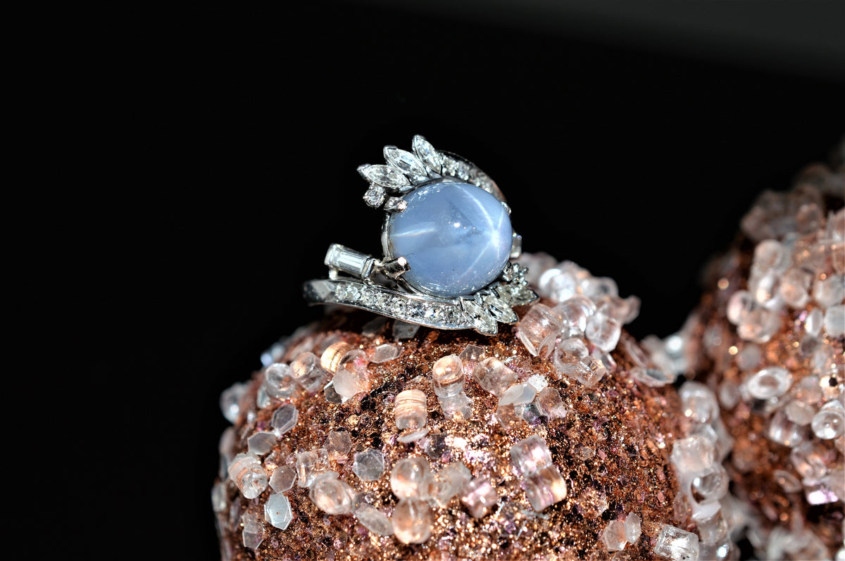 Ladies Platinum Star Sapphire and Diamond Ring (1.00dtw)