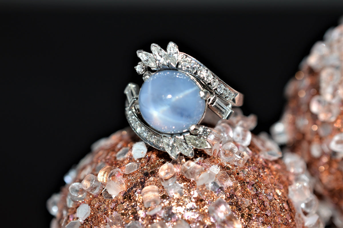 Ladies Platinum Star Sapphire and Diamond Ring (1.00dtw)