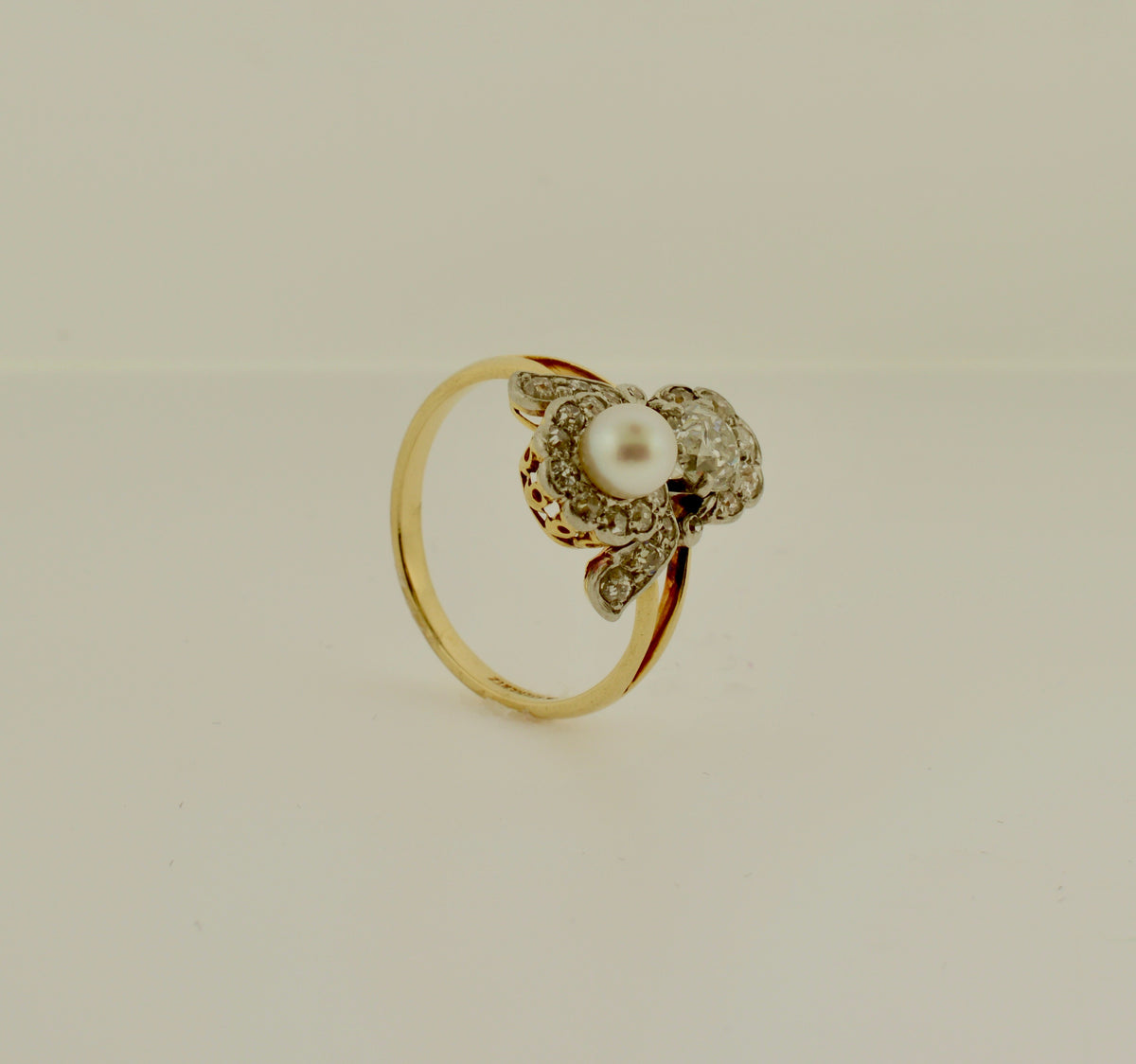 14K Two Tone Antique Krementz Pearl and Diamond Ring