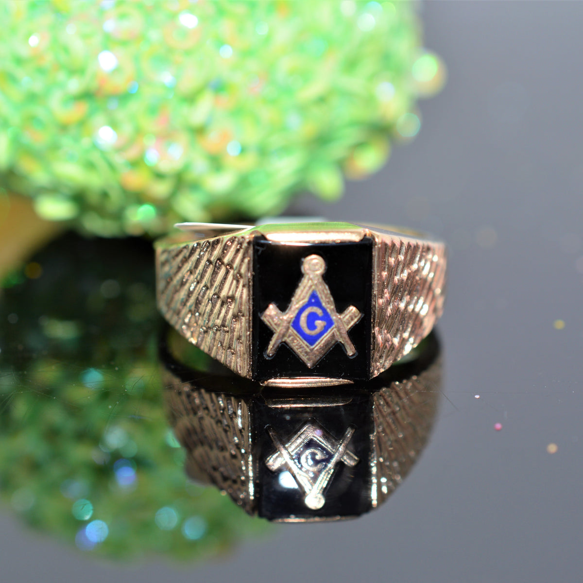 10K Yellow Gold 8x10mm Black Onyx Masonic Ring With Engraved Sides