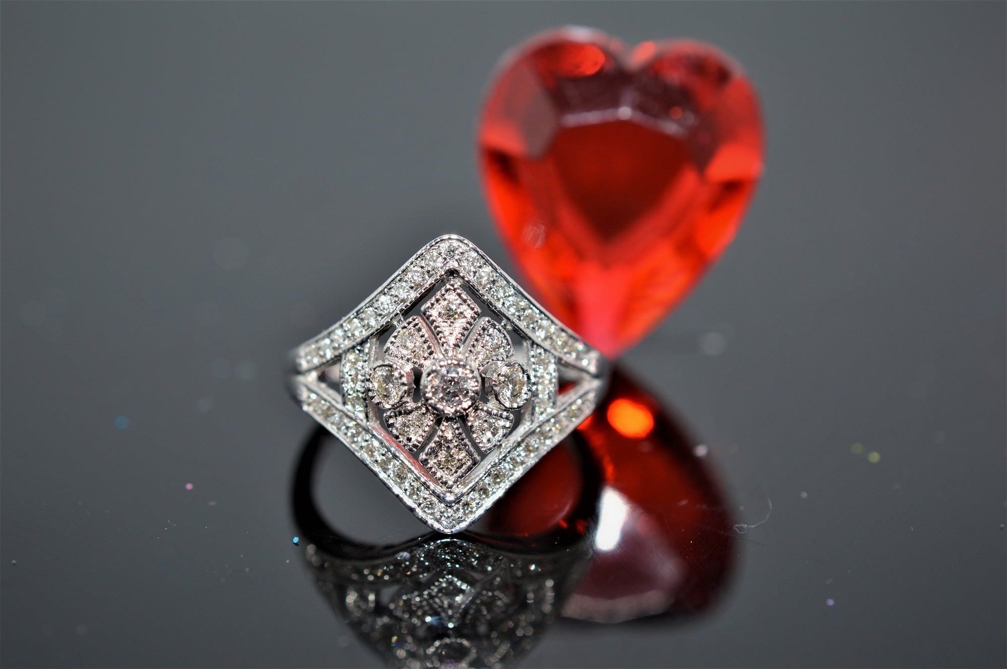 Antique Design 1.25 Carat Red Ruby and Moissanite Diamond Engagement R –  agemz