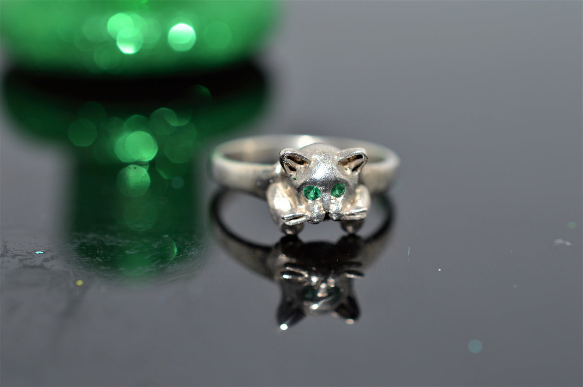 Subtle Sterling Silver Cat Ring with Emerald Eyes