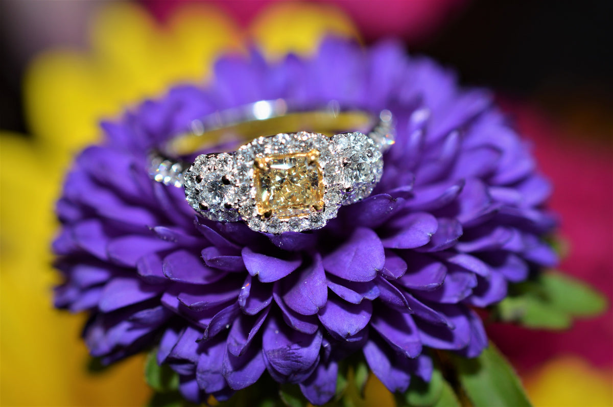 18K Cushion Cut Natural Fancy Yellow Diamond Ring